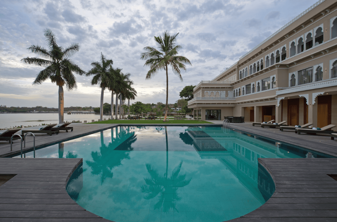 Hotel Lakend