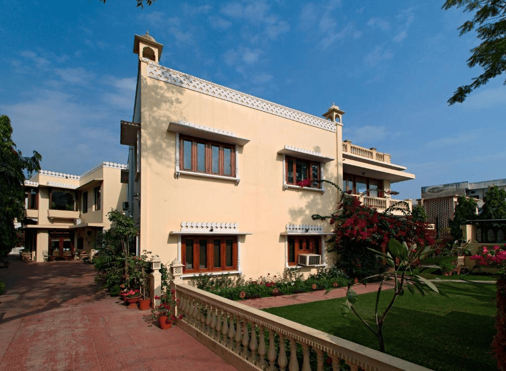 DERA RAWATSAR – HERITAGE HOTEL