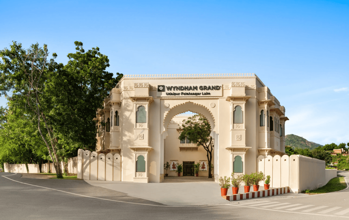 Wyndham Grand Udaipur Fatehsagar Lake