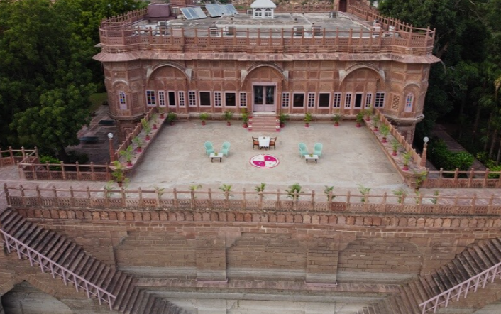 WelcomHeritage Bal Samand Lake Palace